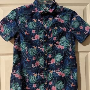 Boys button down s/s Royal Caribbean shirt.